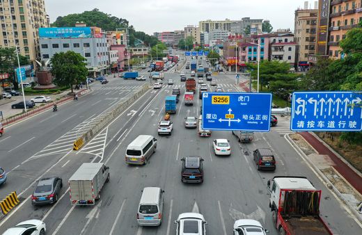 拓寬并調(diào)整車道 太安路廈邊大街路口升級改造完成_結(jié)果.jpg